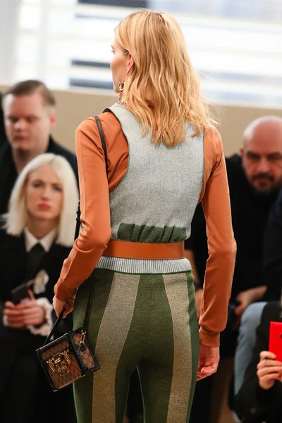 Look 27